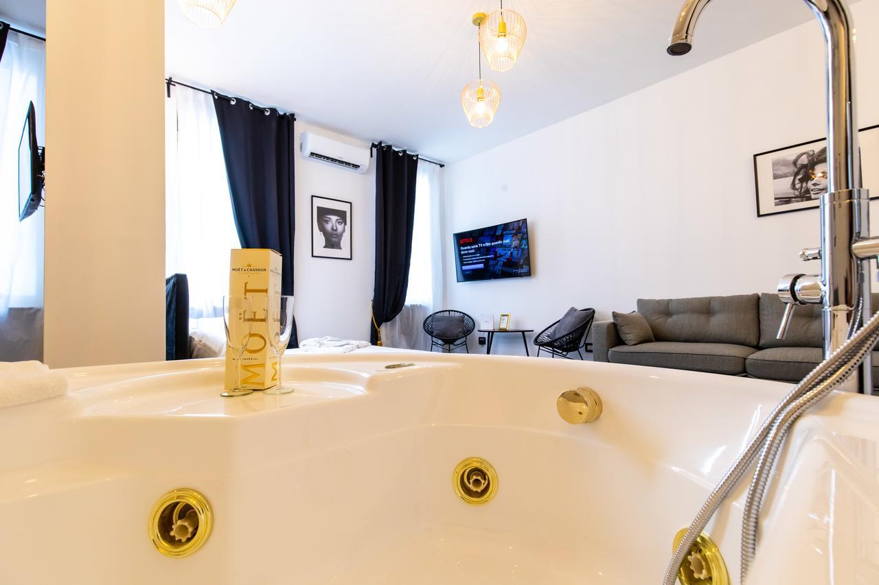 Muni Boutique Flat By Babylon Stay Nápoles Exterior foto