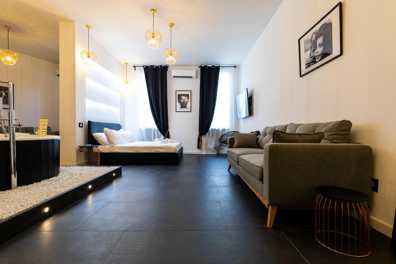 Muni Boutique Flat By Babylon Stay Nápoles Exterior foto